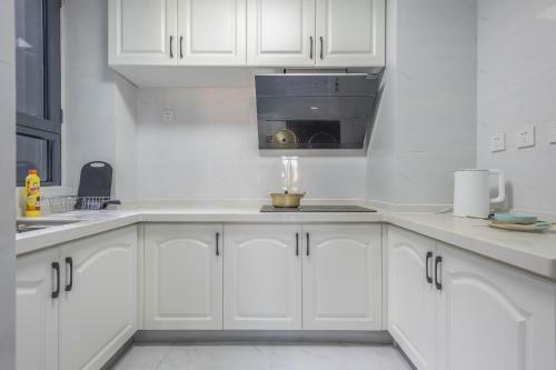 Locals Apartment House 50