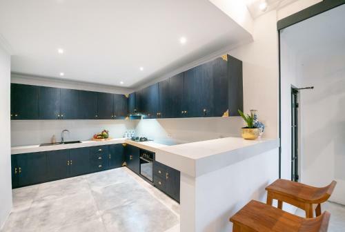 Villa Pintu Biru