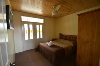 Lodge Black Gold Country Cabins