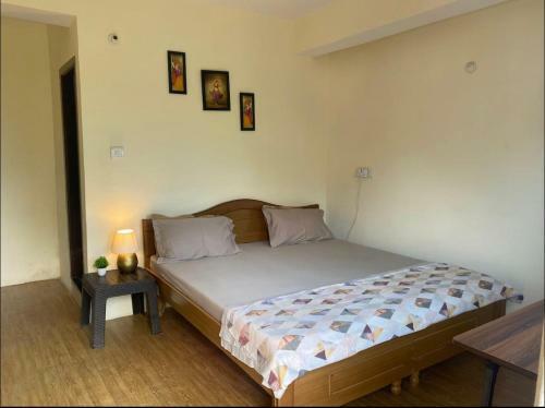 Varun Guest House, Sarahan