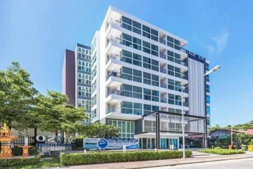 Apartamento Kata Beach Modern Studio Room With Rooftop Pool@ozone Condotel