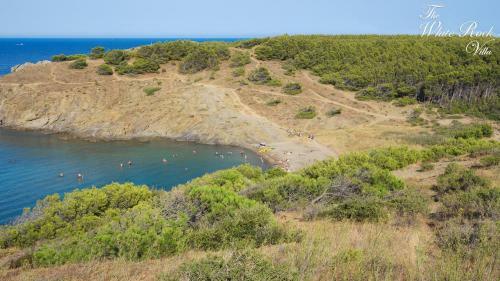 White Rock Villa With Breathtaking Views And Pool