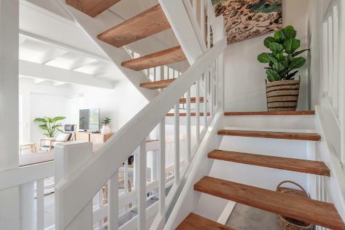 Ocean Views - Sunshine Beach Townhouse & Pool
