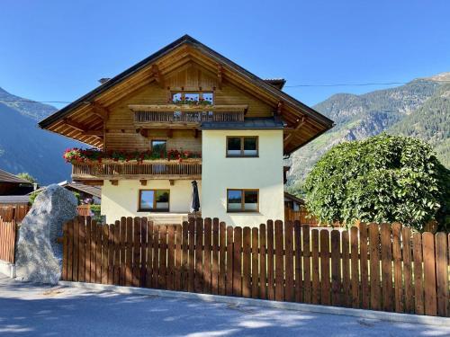 Appealing Holiday Home In Umhausen With Balcony