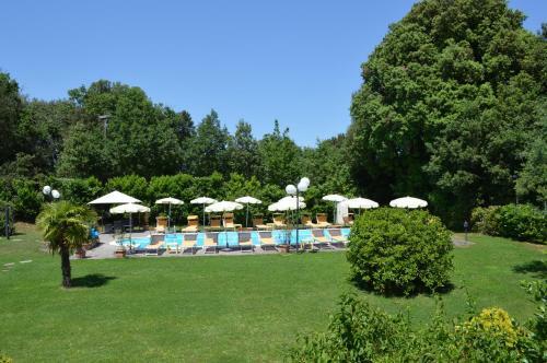 Hotel Monti