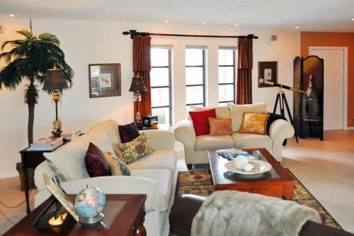 Villa Paradise, Cape Coral