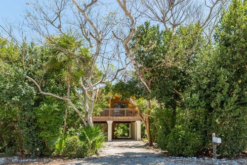 The Florida Keys Treehouse In Marathon, Fl