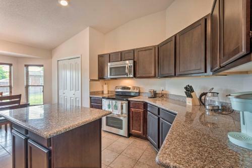 Cozy Milton Home About 32 Mi To Pensacola Beach!