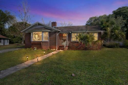 Hostal Comfy Pet Friendly Home In Jacksonville Mins To Downtown?s