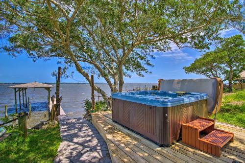 Step-free Waterfront Villa Gas Grill And Patio
