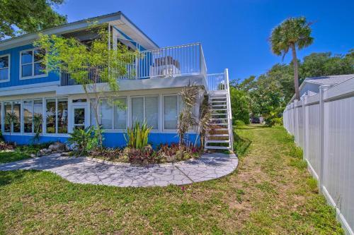 Tropical Villa Screened Porch And Water View!