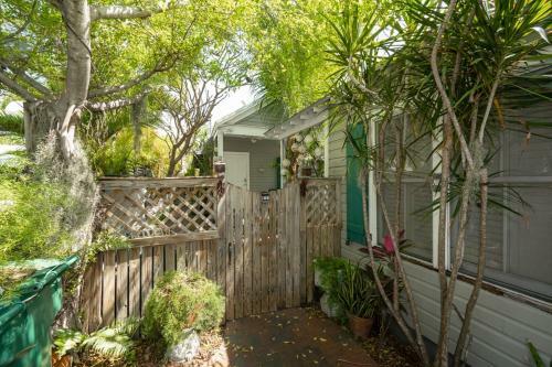 Conch Cottage