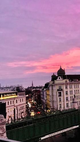 Central Rooftop Apartment - Vienna View Volksoper