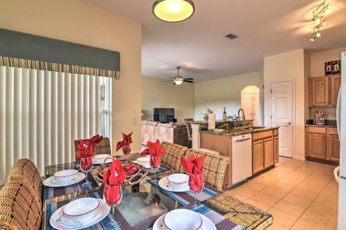 Family Home With Private Pool, 9 Mi To Disney!