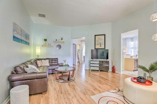 Bright Davenport Home With Pool 14 Miles To Disney!