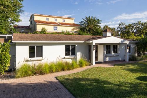 Olde Naples Villa