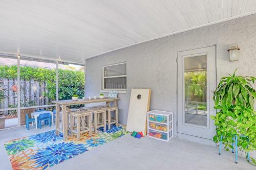 Naples Park Paradise