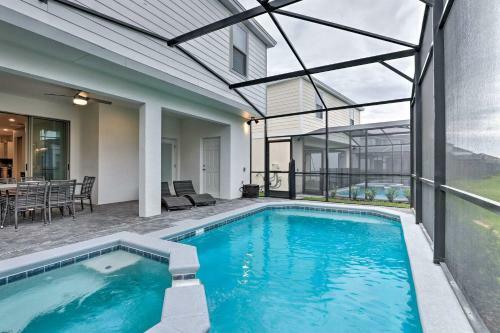 Luxe Orlando And Disney Resort Escape Pool, Game Room