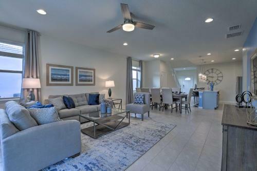Luxe Orlando And Disney Resort Escape Pool, Game Room