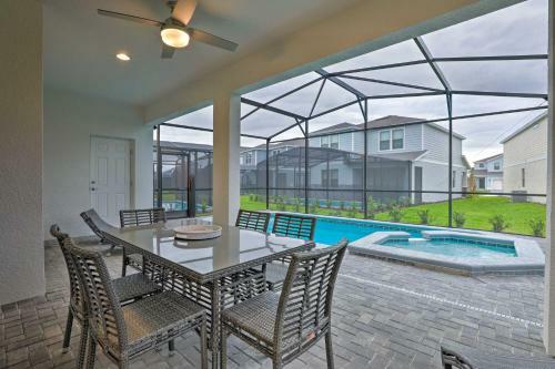 Luxe Orlando And Disney Resort Escape Pool, Game Room