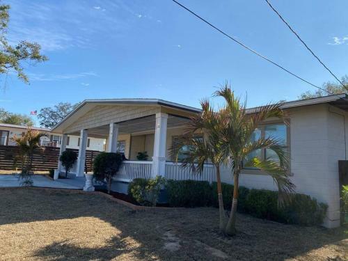 Bungalow At The Bayou
