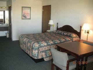 Motel Nendels Inn & Suites