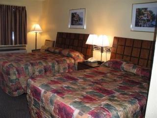 Motel Nendels Inn & Suites