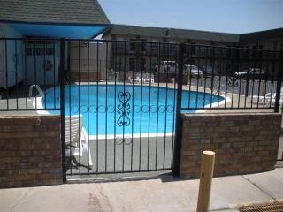Motel Nendels Inn & Suites