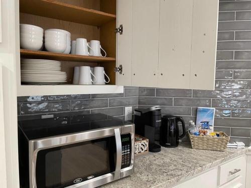 Cozy Zen Style, Beautiful, Newly Remodel 3-bedroom