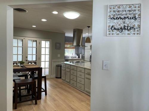 Cozy Zen Style, Beautiful, Newly Remodel 3-bedroom