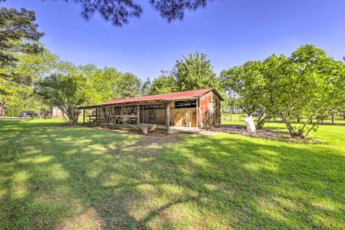 Peaceful Cairo Farmhouse With Barn And Fire Pit