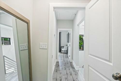 The Red Door - Ultra Modern Atlanta Home