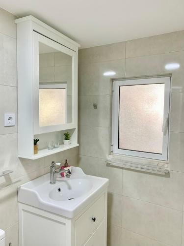 Cosy Studio With Sunny Patio In Sintra