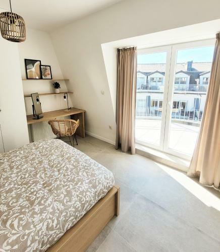 Apartamento Coastal Retreat W/ Balcony, Shared Pool&tennis
