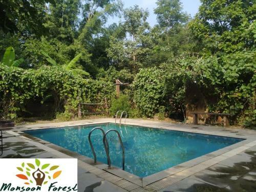 Hotel Monsoon Forest Bandhavgarh