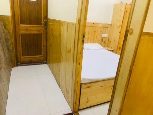 Hostal The Mall House