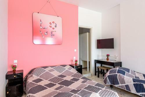 Hostal Angela Apartments New Listing