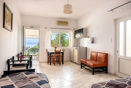 Hostal Angela Apartments New Listing