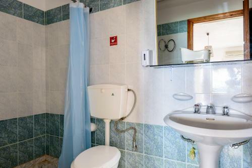Hostal Angela Apartments New Listing