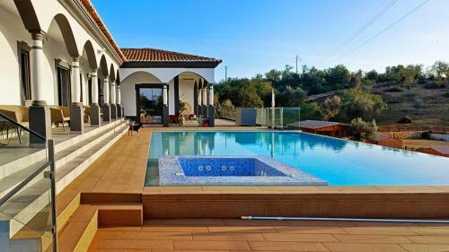 Cozy Luxury Big Pool Villa & Childrens Zoo