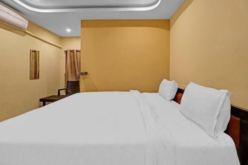 Oyo 89097 Hotel The Royal Inn