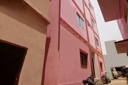 Hotel Oyo 88800 P S Guest House