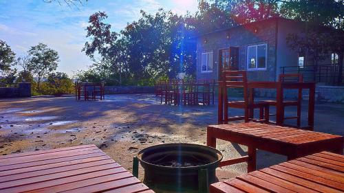 Takhat Villa By Shrigo Hotels