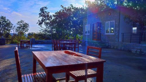Takhat Villa By Shrigo Hotels