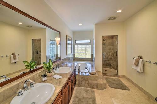 Resort Townhome With Nearby Beach Club Access!