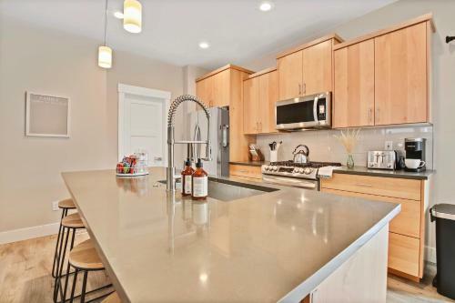 Outstanding Meridian 3 Bedroom Custom Home In Central Meridian