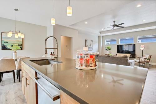 Outstanding Meridian 3 Bedroom Custom Home In Central Meridian