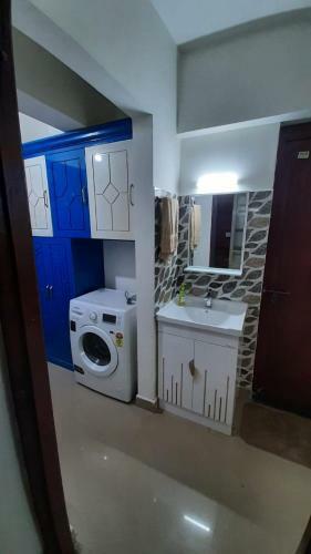 Lovely 2-bedroom Apartment In Thiruvalla