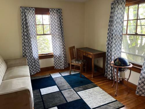 Historic Downtown Brownsburg Home W/charm