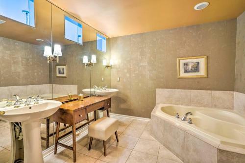 Immaculate Family Townhome - Walk To Beach!